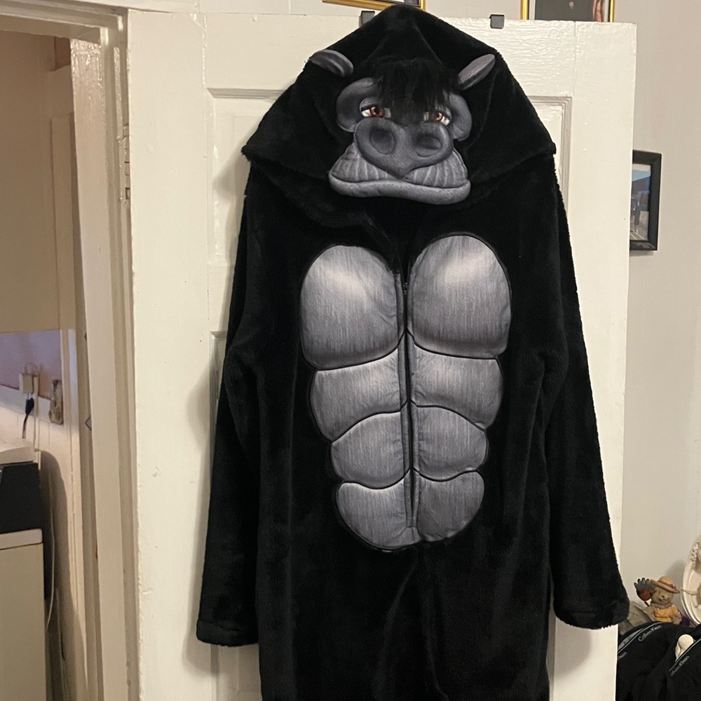 Unisex. men M. women’s L all faux fur gorilla step in costume. Like new .. maybe
